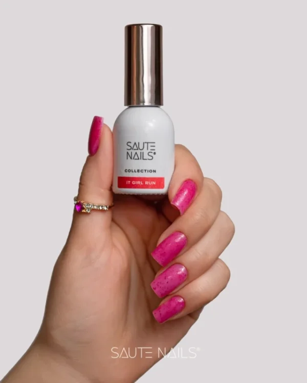 It Girl Run Trajni Lak LIMITED EDITION - SAUTE NAILS, 8ml